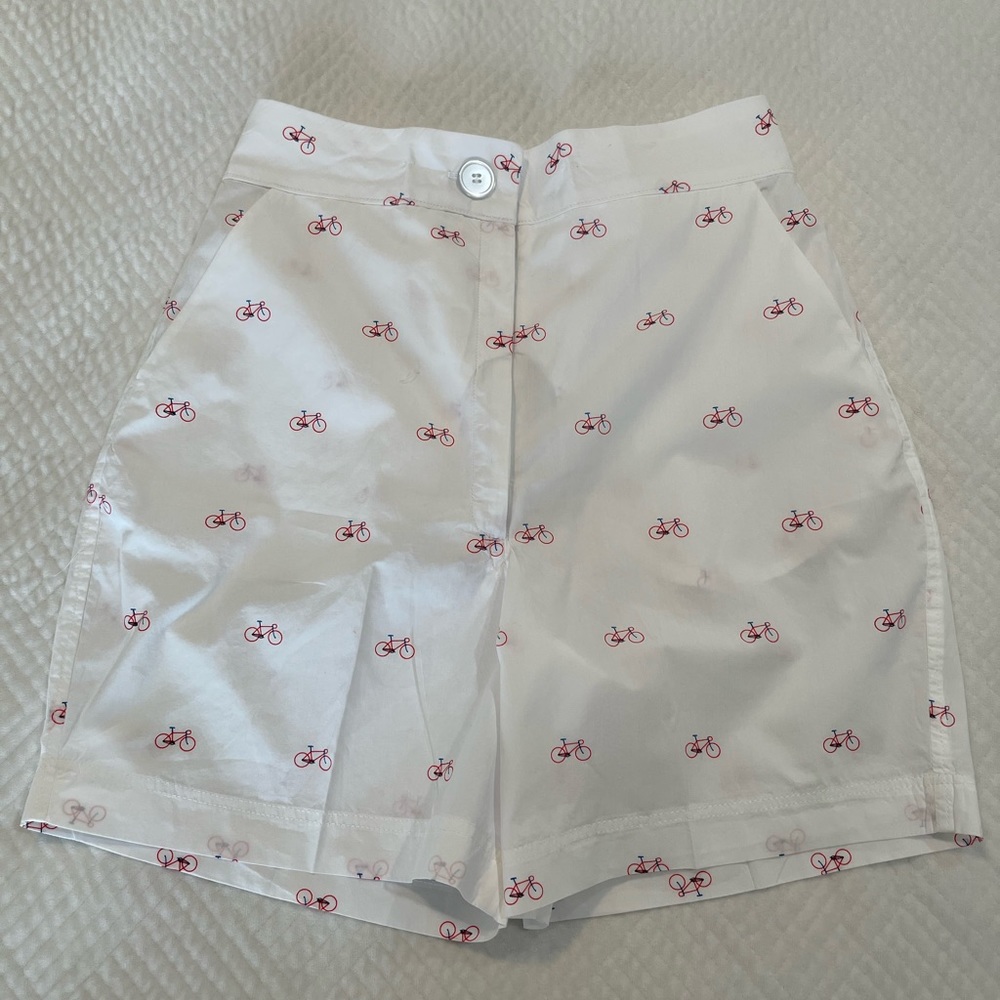 wide waistband short shorts